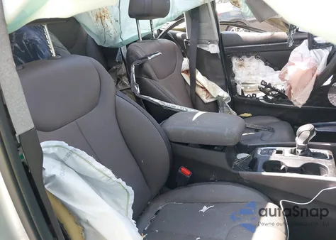 2019 Hyundai Santa Fe Limited z USA, uszkodzony, nr VIN 5NMS5CAD0KH128707